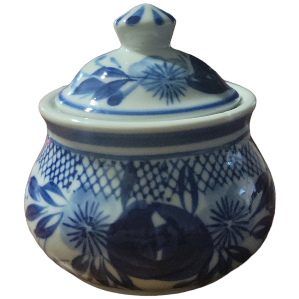 Vtg Blue White Floral Oriental Porcelain Lidded Sugar Bowl Dish - Picture 3 of 8